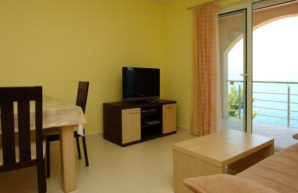 Apartments Villa Amalia Омиш Номер фото