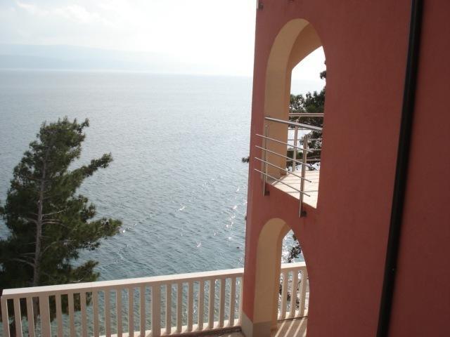 Apartments Villa Amalia Омиш Номер фото